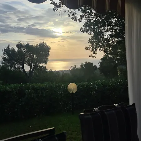 Casa Merea 16 *